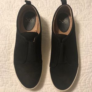 Women’s Slip-on Sneakers